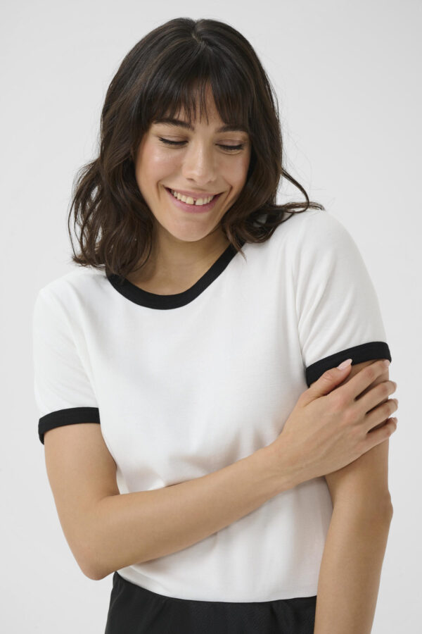 Lilliana Zia T-shirt – Chalk/Black