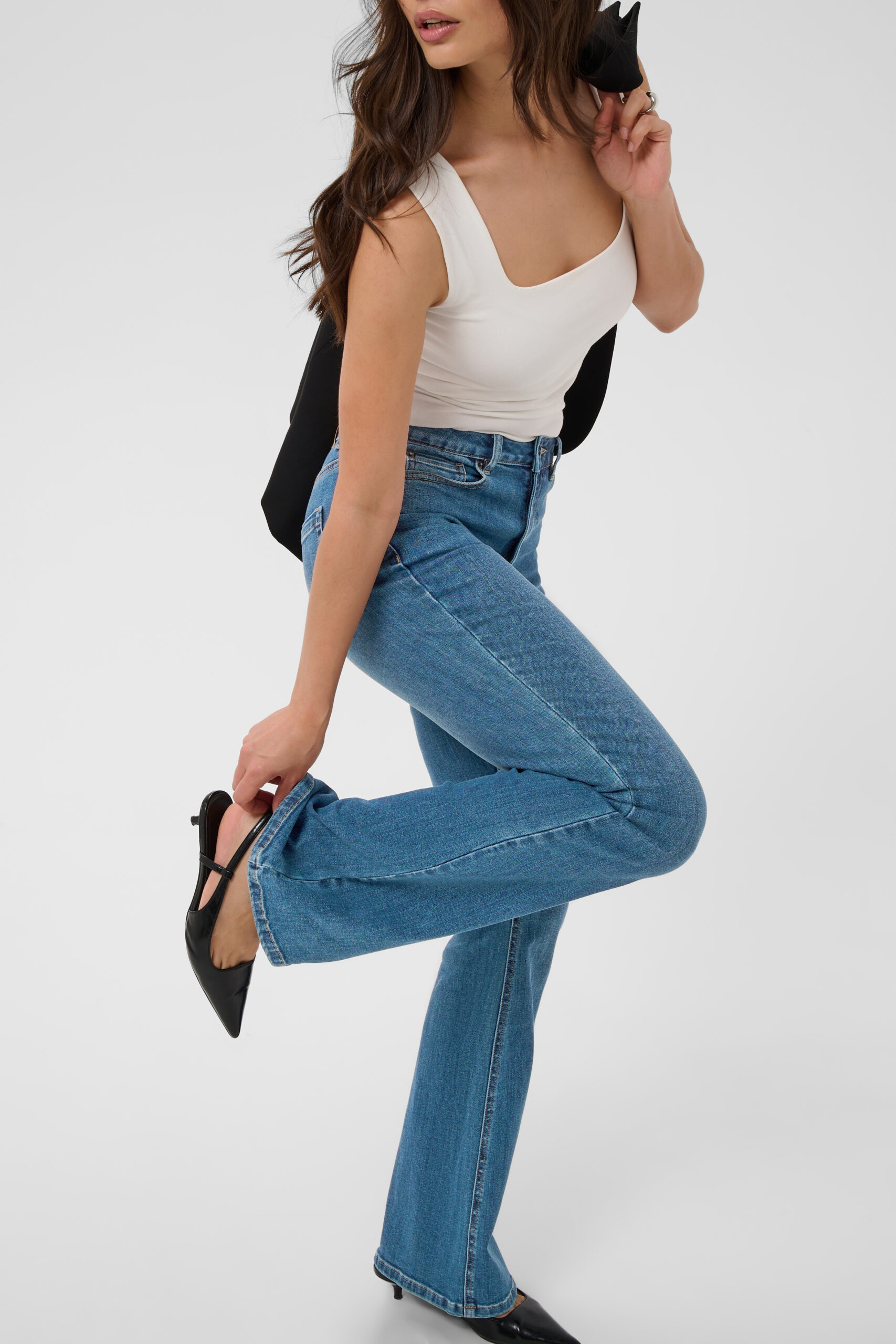 Forest HW Flared Jeans - Medium Blue Denim - Bild 2
