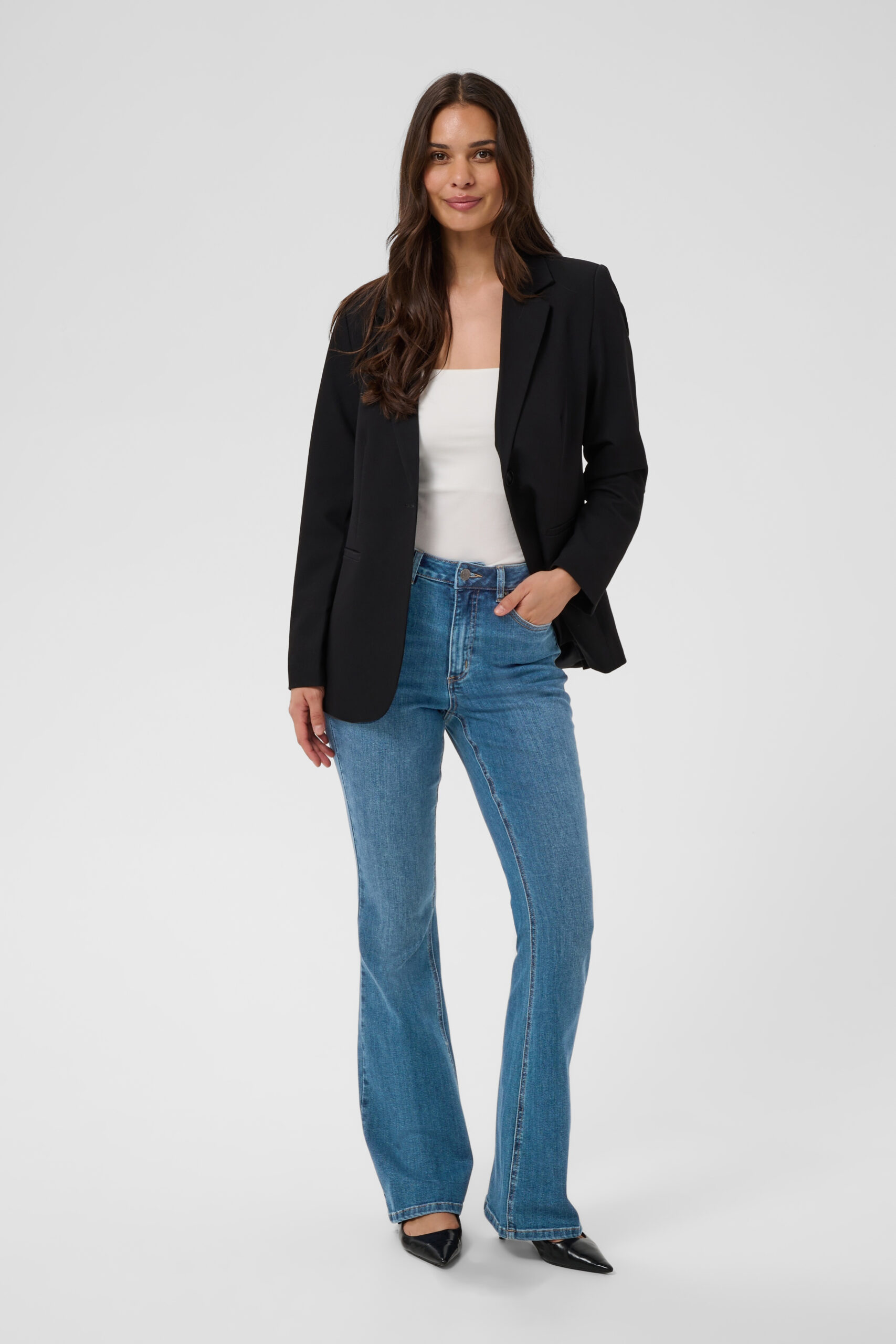 Forest HW Flared Jeans - Medium Blue Denim - Bild 3