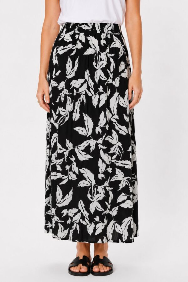 Edita Amber Kjol – Black Chalk Leaves